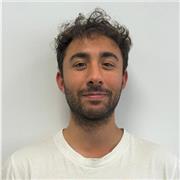 Offro lezioni private a studenti di scuole medie, superiori e anche studenti universitari alle prese con esami di matematica